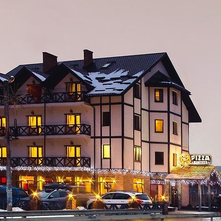 Hotel Monysto Μπούκοβελ Εξωτερικό φωτογραφία