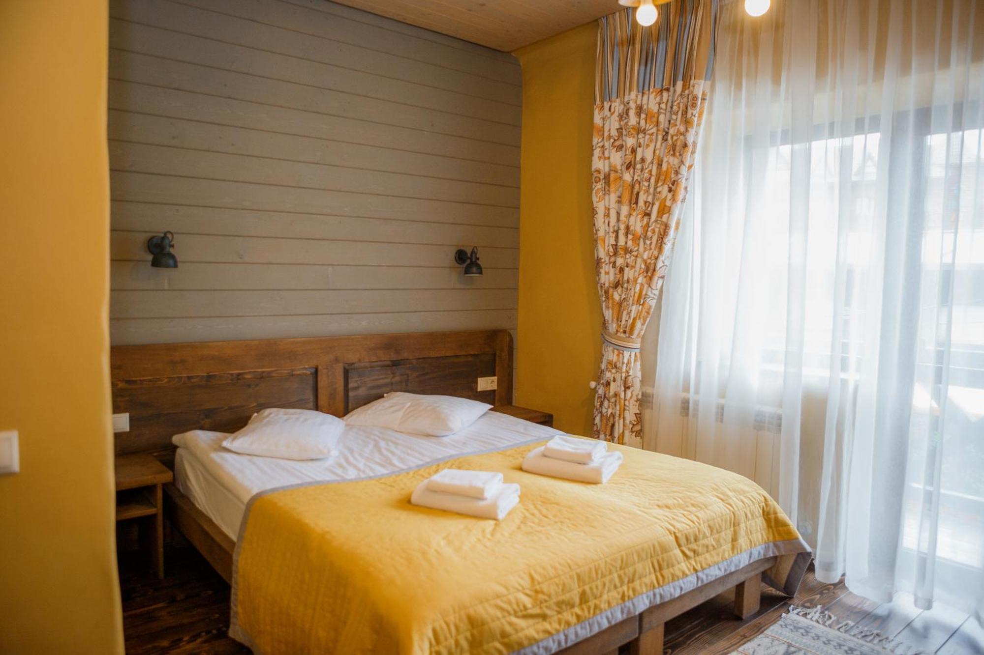 Hotel Monysto Μπούκοβελ Εξωτερικό φωτογραφία