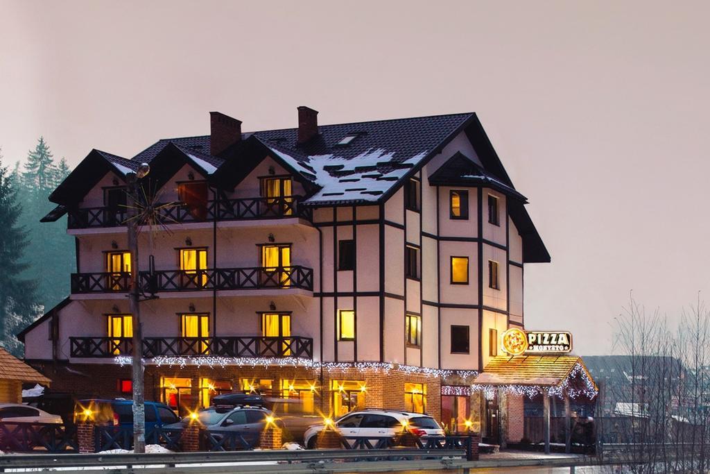 Hotel Monysto Μπούκοβελ Εξωτερικό φωτογραφία